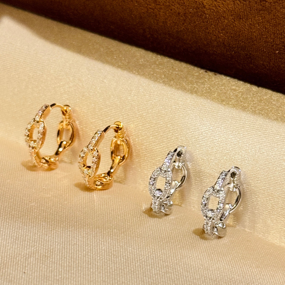 Chanel Rose Rose Gold-Tone Stud Earrings - album image 7