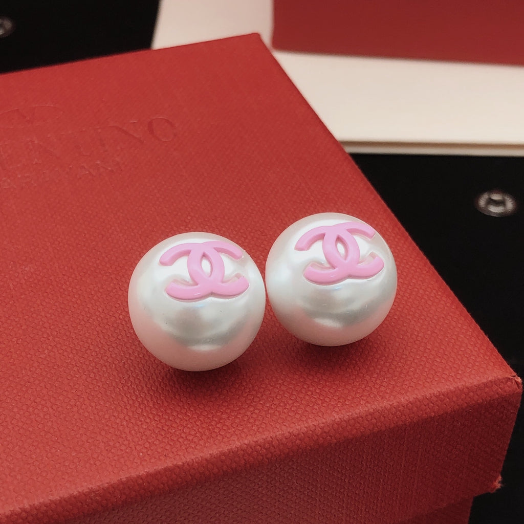 Chanel Pink Pearl Earrings - album image 5