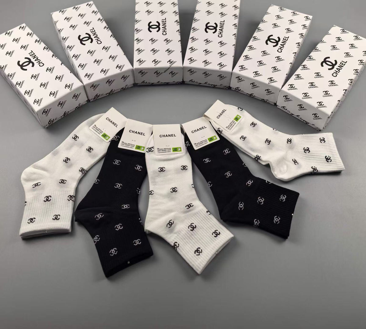 Chanel repeated small emblem crew socks - view 15