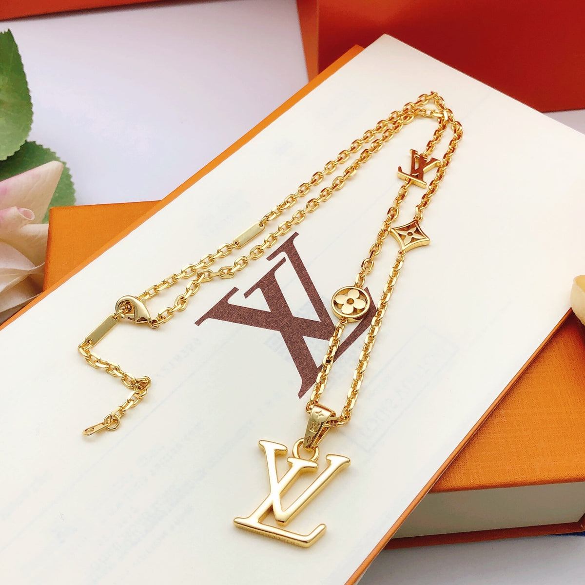 Louis Vuitton Polished Necklace - album image 4