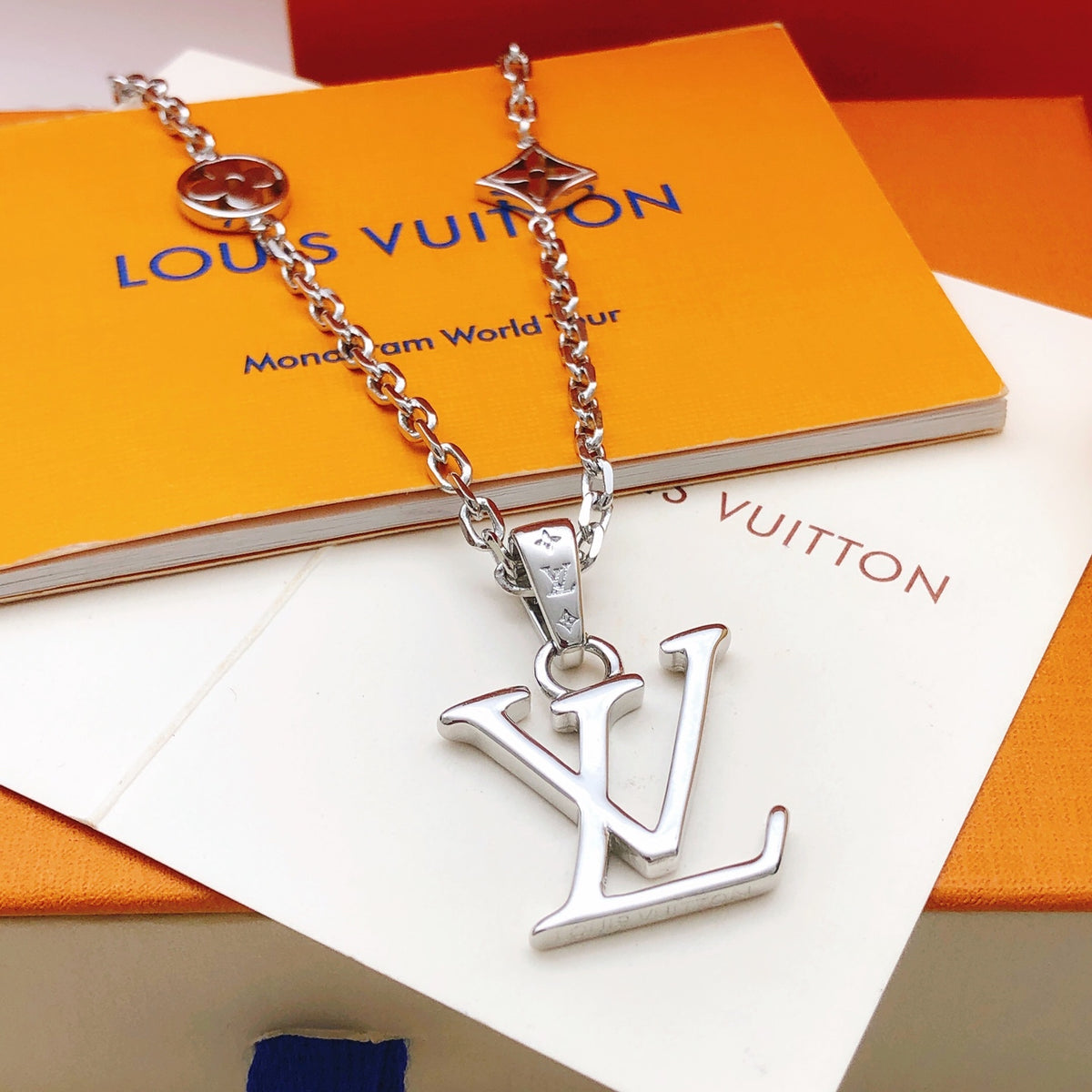 Louis Vuitton Silver-Tone Polished Necklace - album image 2