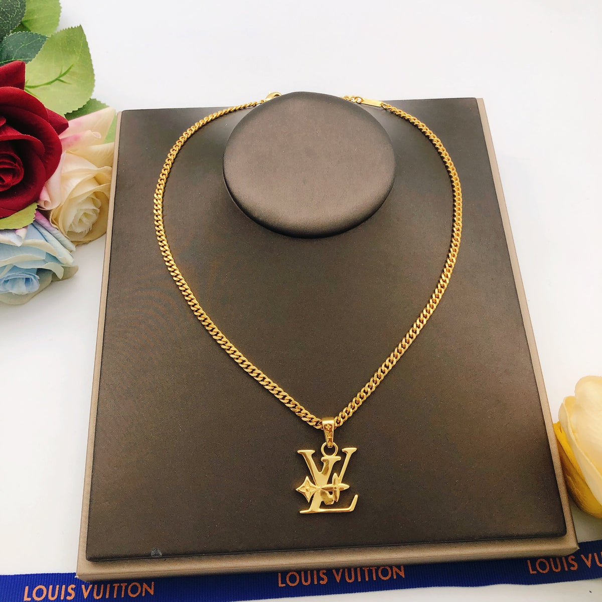 Louis Vuitton Polished Necklace - album image 5