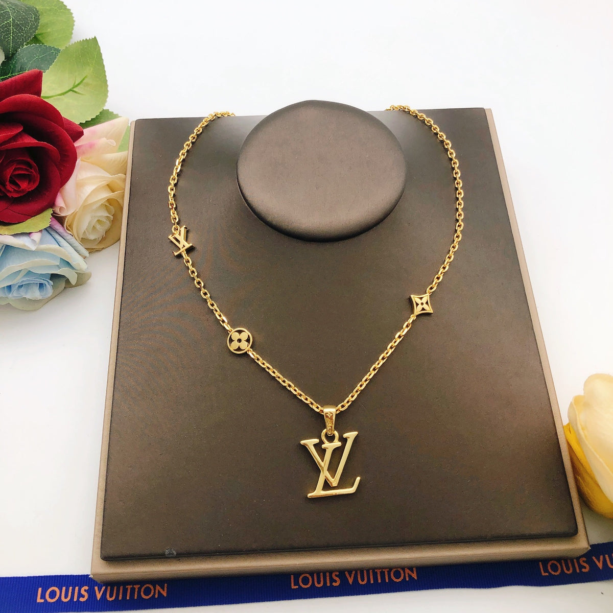 Louis Vuitton Polished Necklace - album image 5