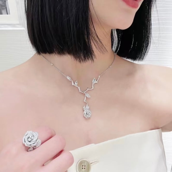 Dior Rose Necklace - album image 5