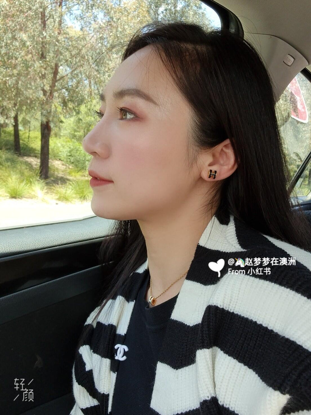 Hermès Gold-Tone Black Mini H Stud Earrings - album image 14