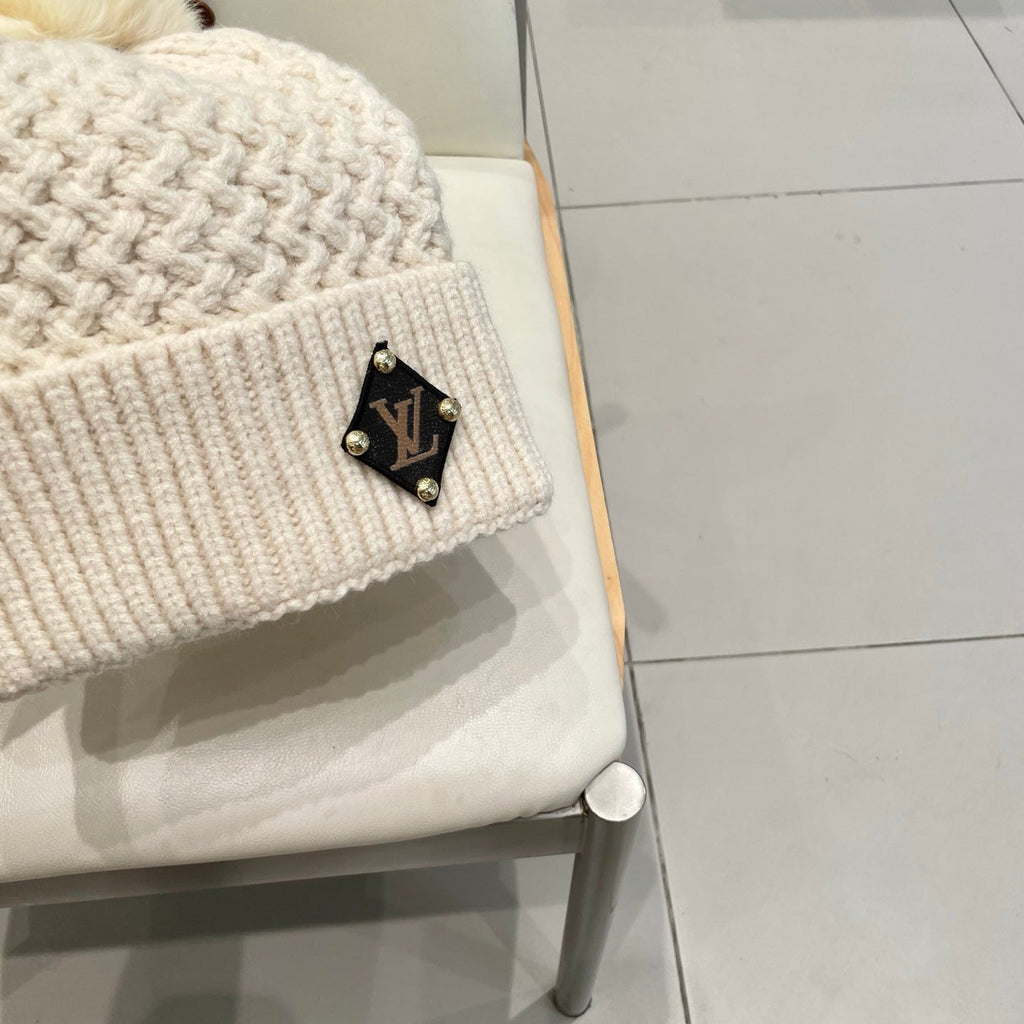 Louis Vuitton Knit Beanie - image 4