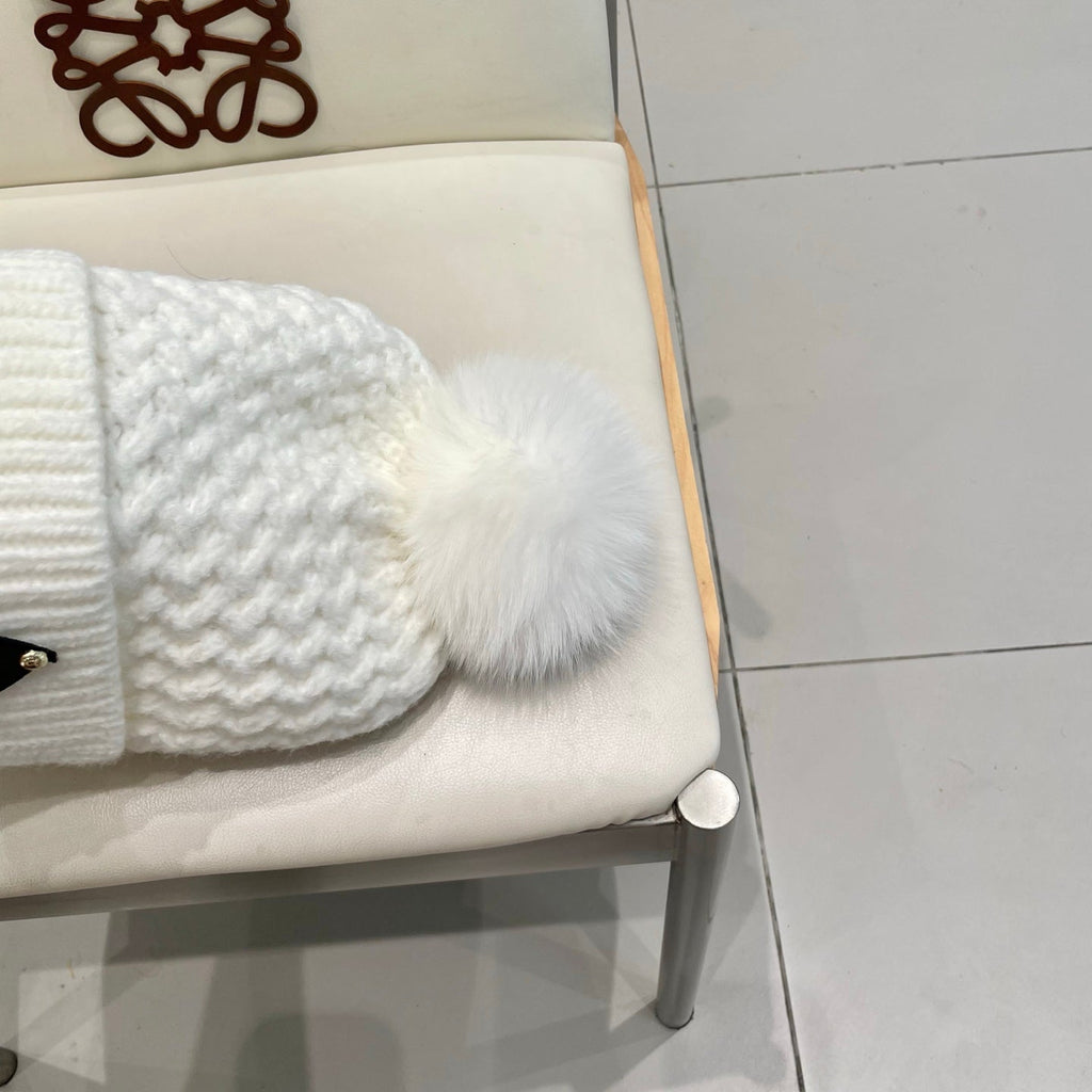 Louis Vuitton Knit Beanie - image 6