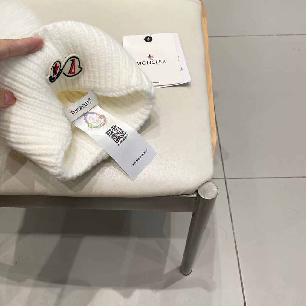 Moncler Knit Beanie - image 9