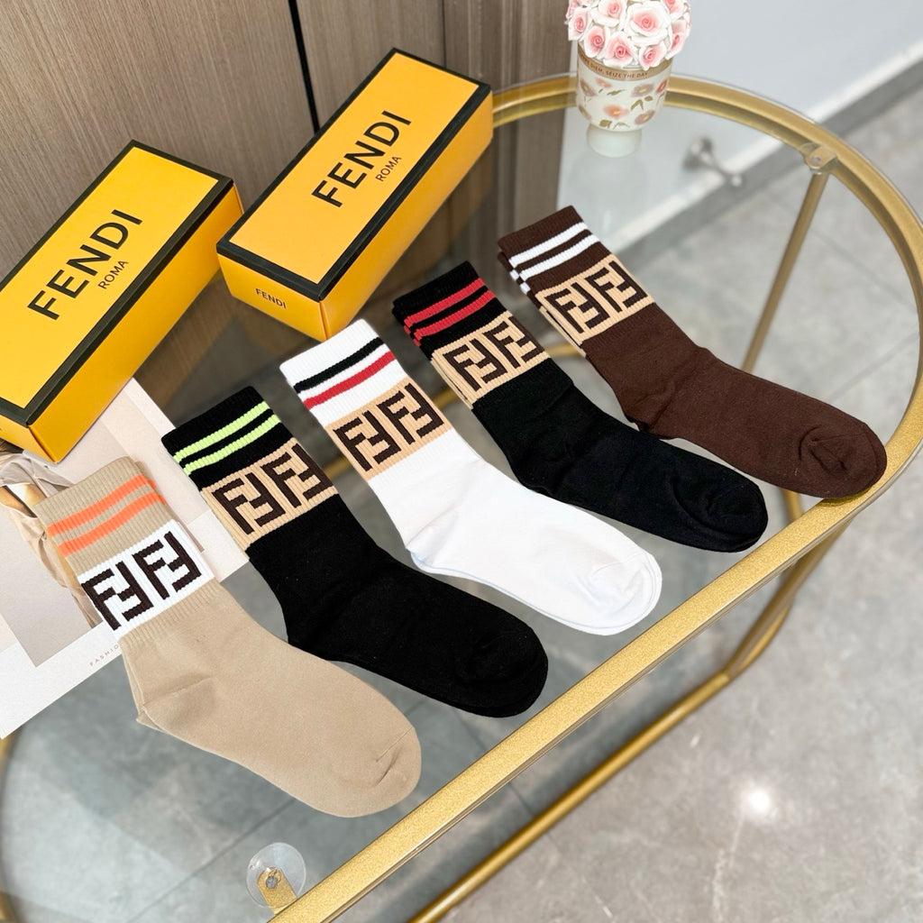 Fendi striped ff cuff crew socks - view 1