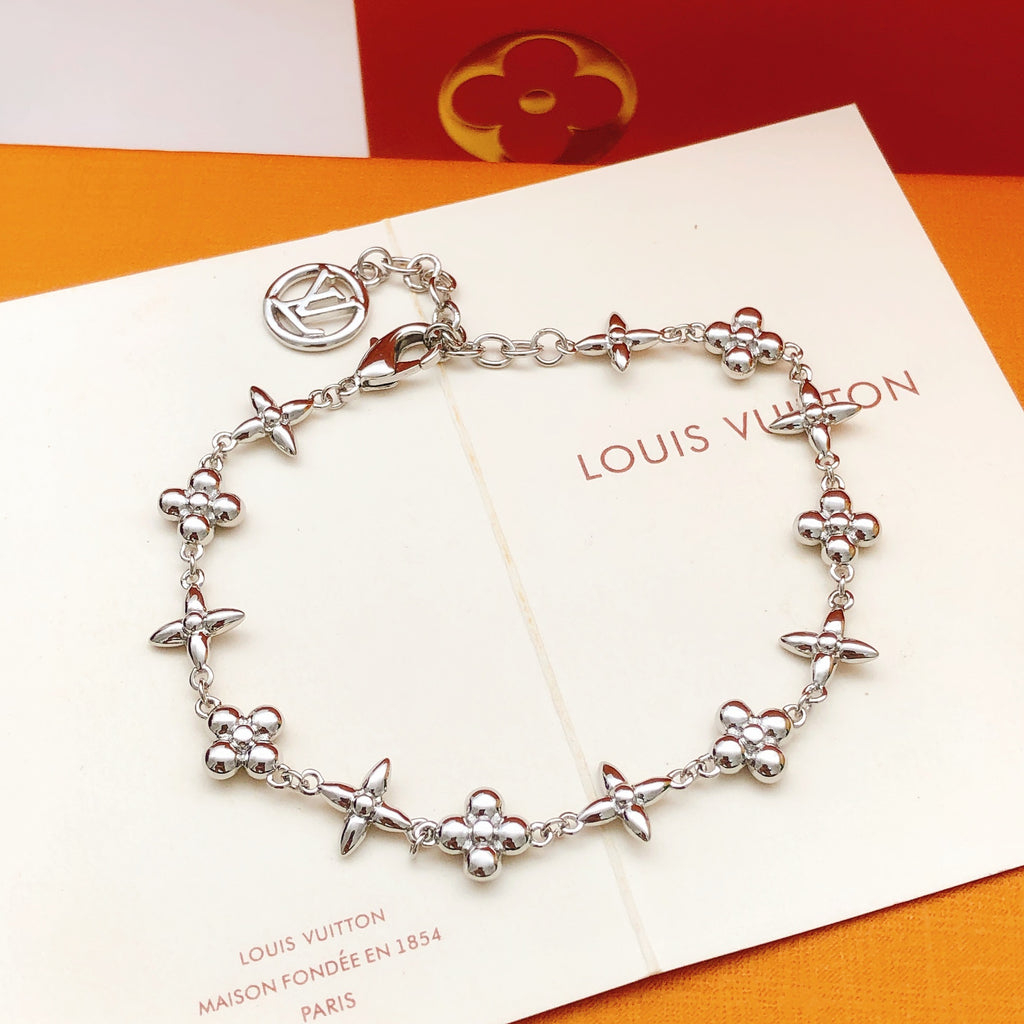 Louis Vuitton Silver-Tone Polished Bracelet - album image 5