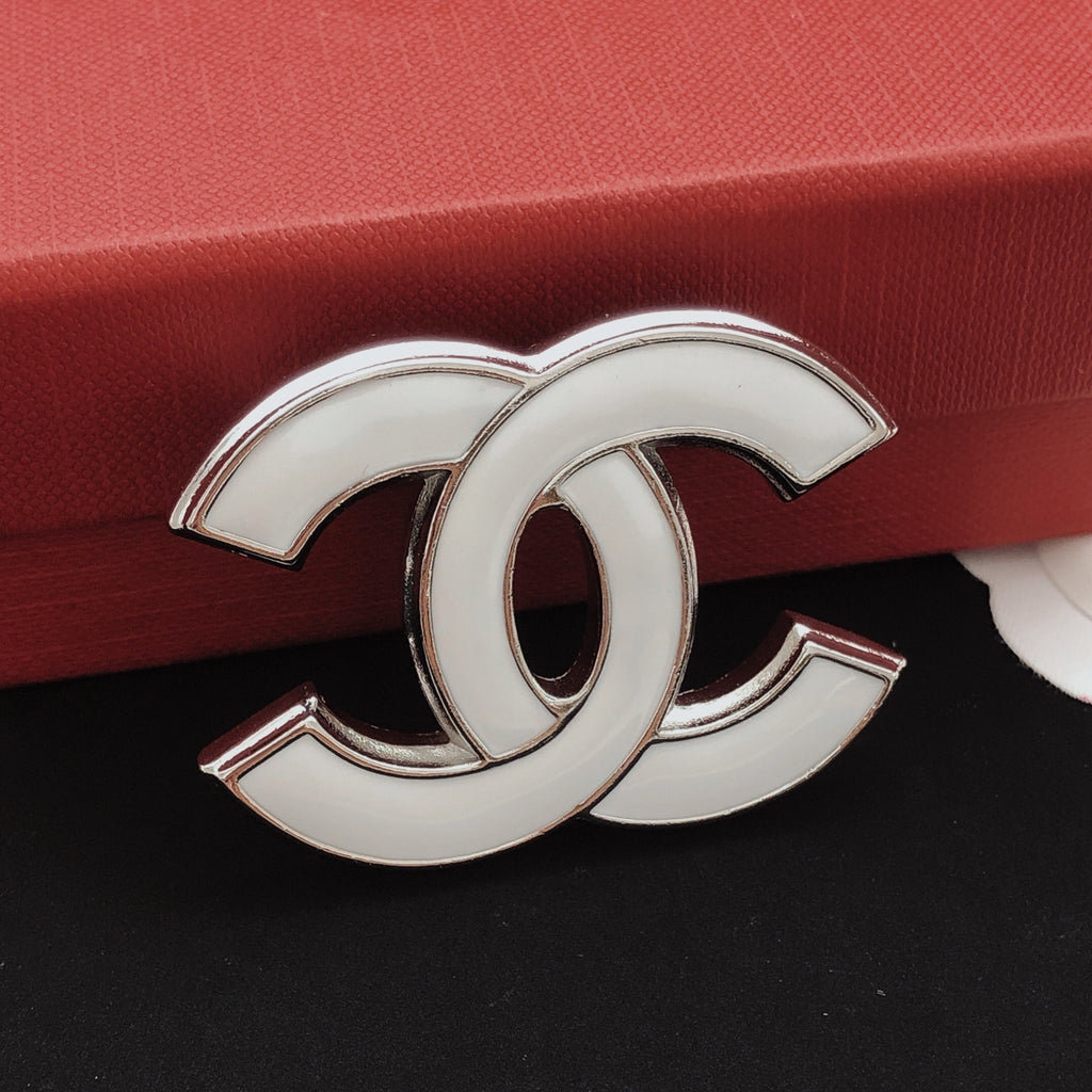 Chanel White Interlocking CC Brooch - product image 6