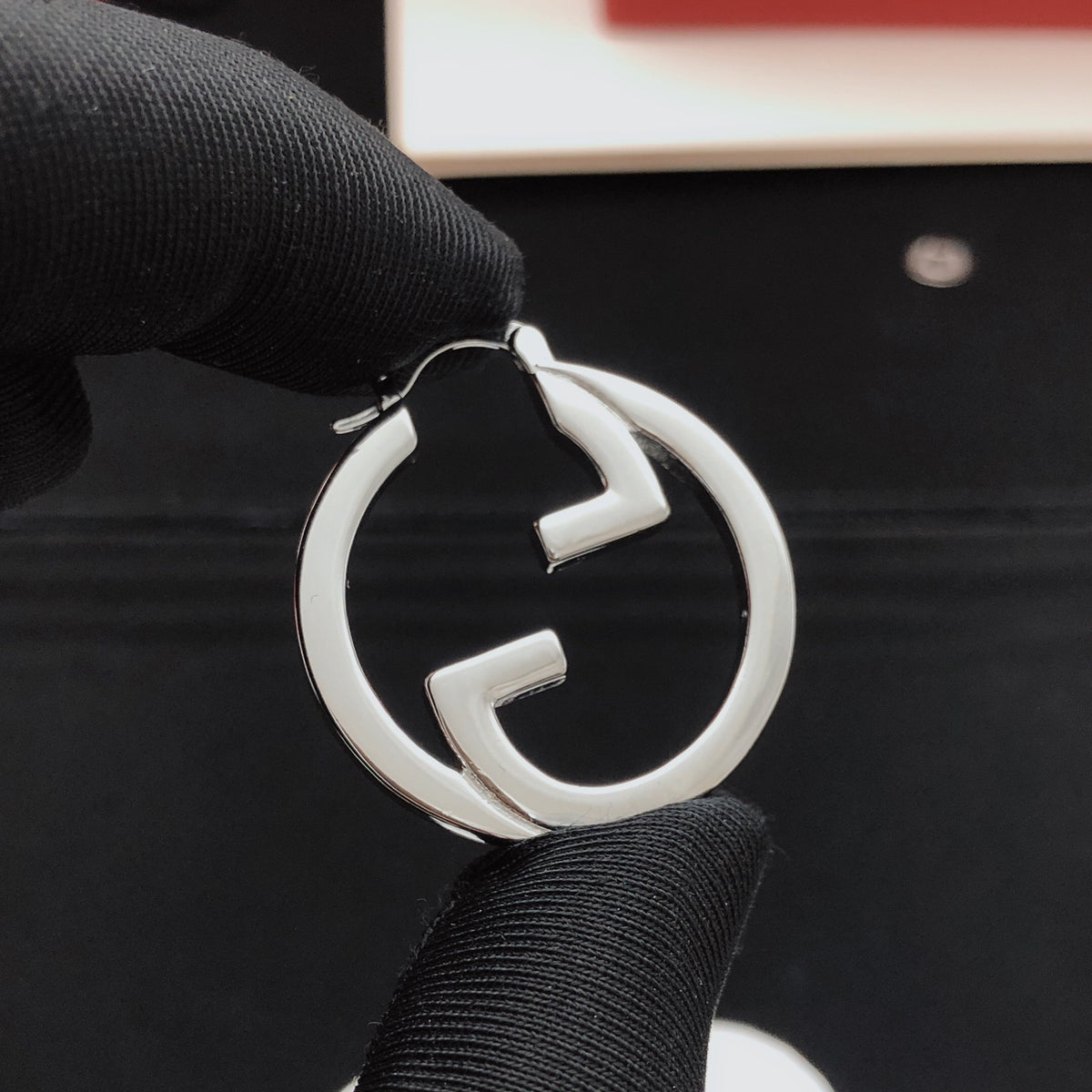 Gucci Circular Polished Earrings - album image 2