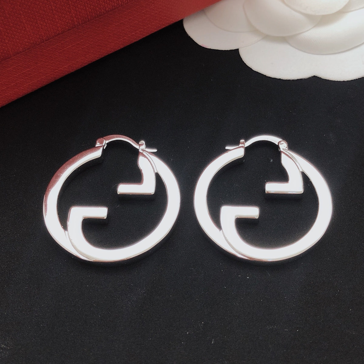 Gucci Circular Polished Earrings - album image 7