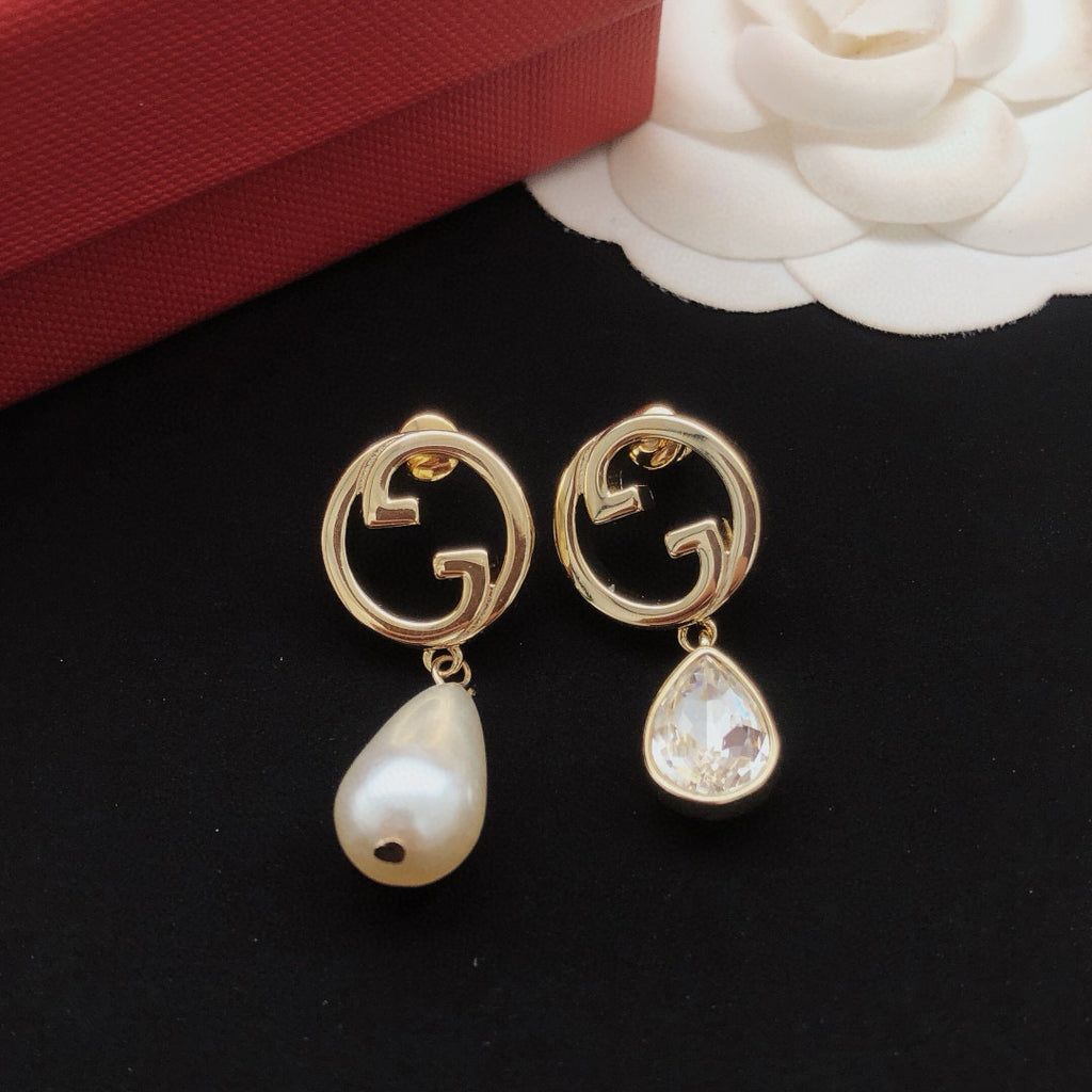 Gucci Teardrop Pearl Earrings - album image 6