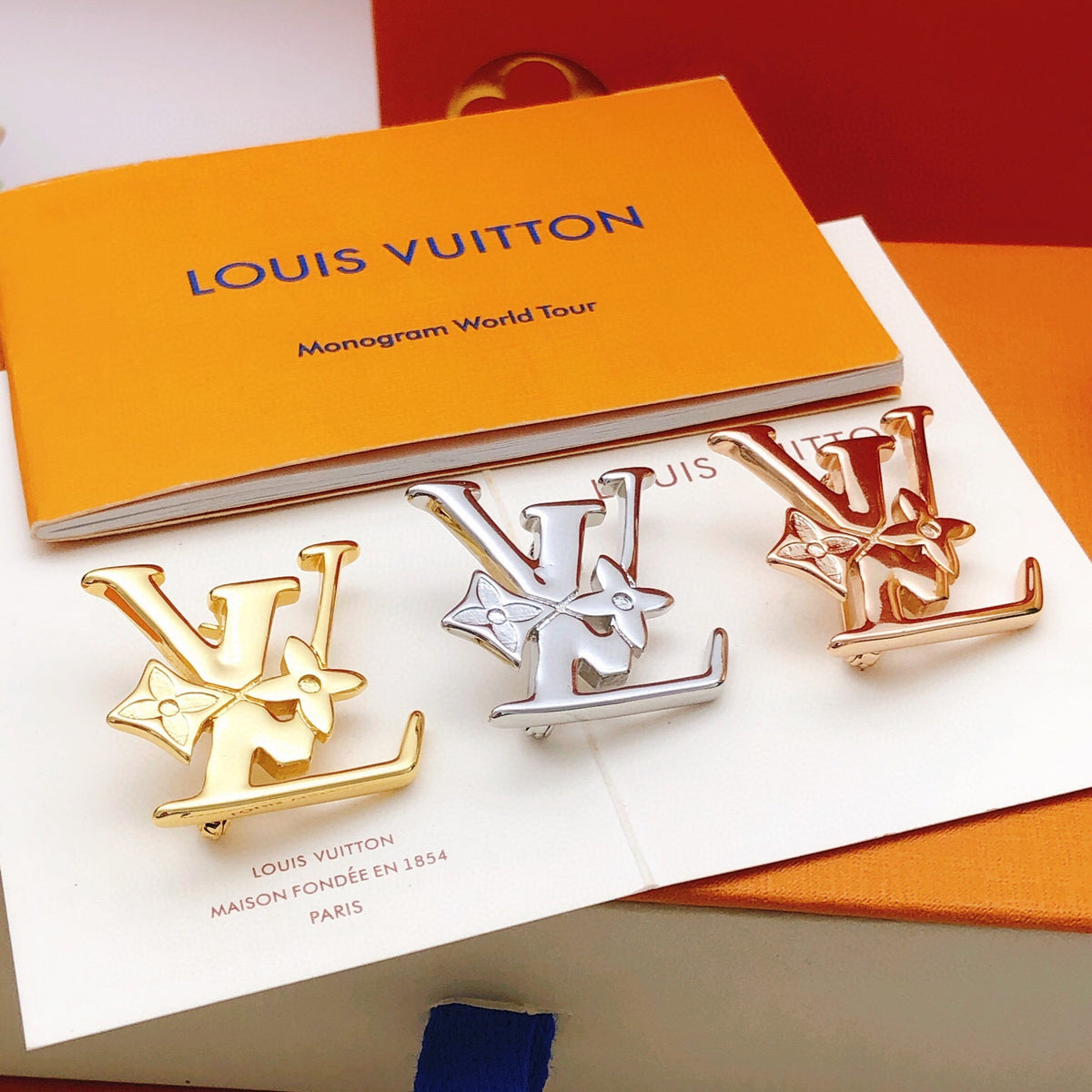 Louis Vuitton Polished Brooch - album image 5