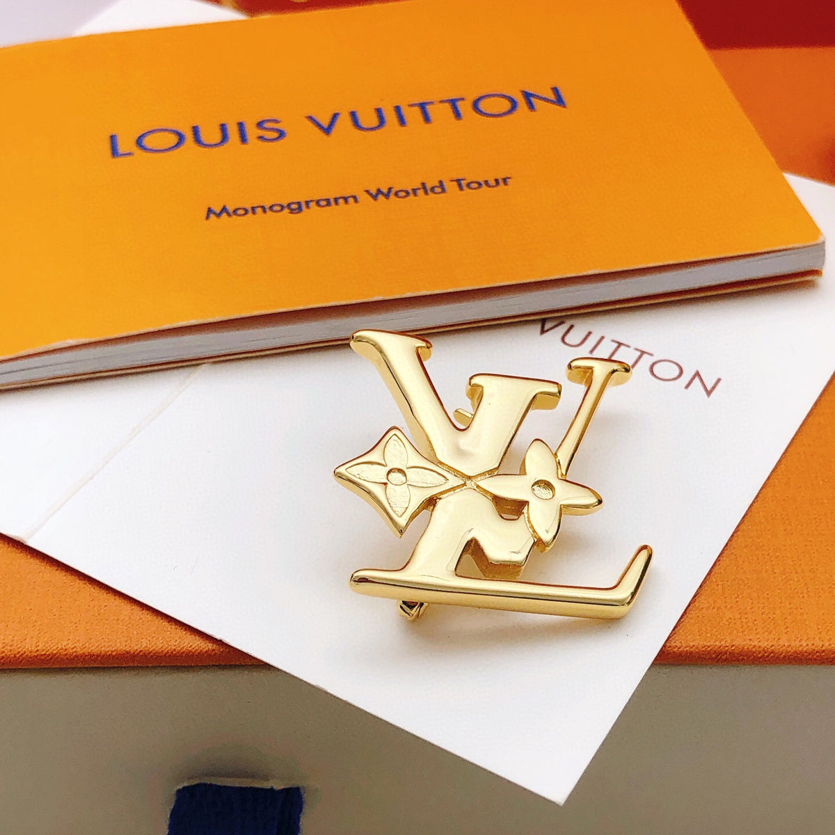 Louis Vuitton Polished Brooch - album image 3
