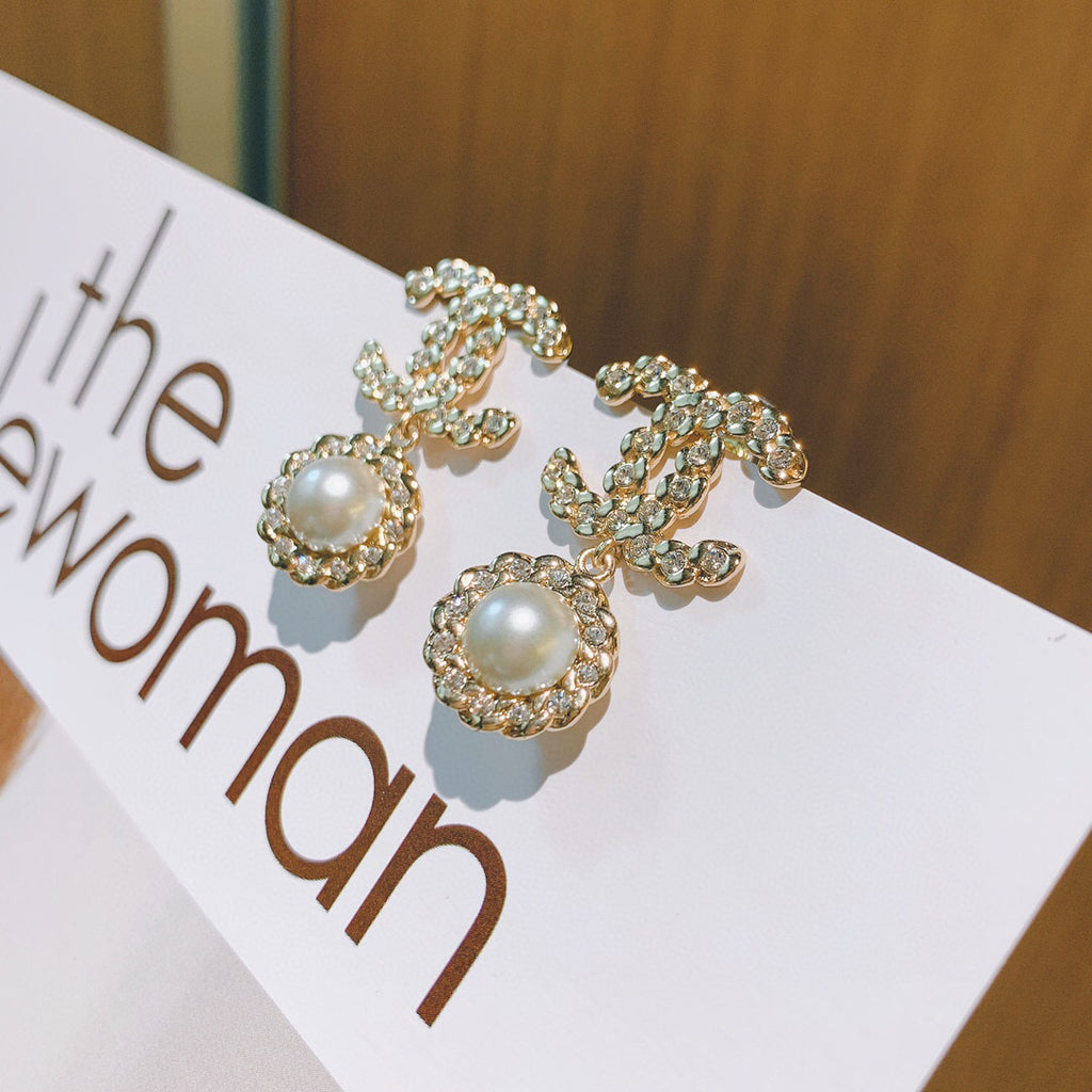 Chanel Woven Pearl Sunflower Twisted Braided Earrings - album image 9