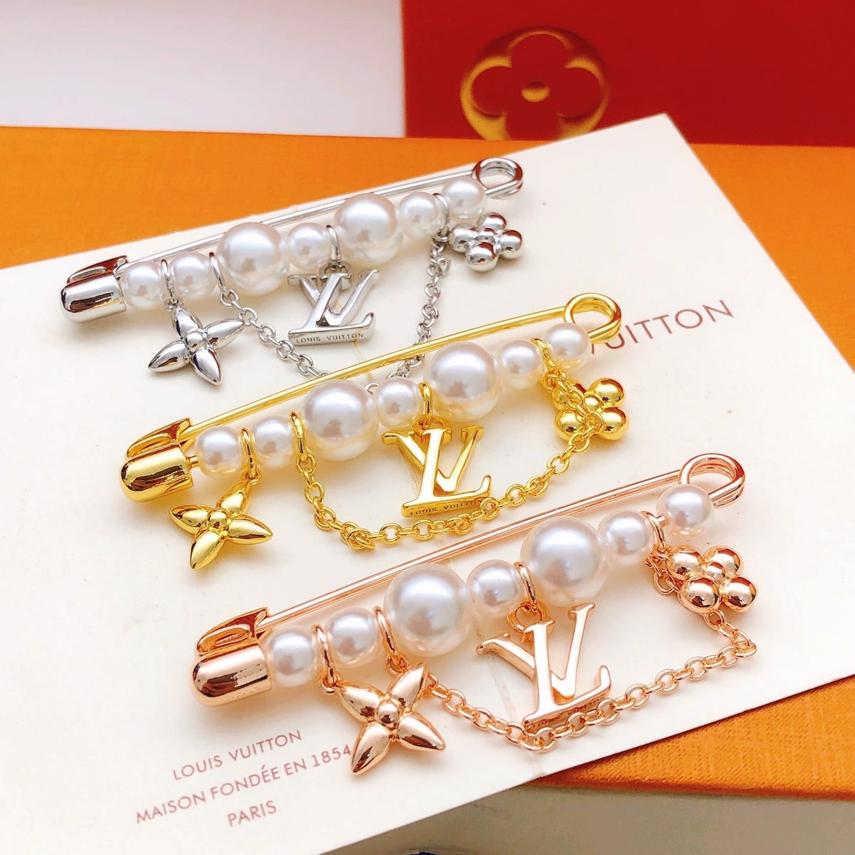 Louis Vuitton Pearl Tassel Brooch - album image 3