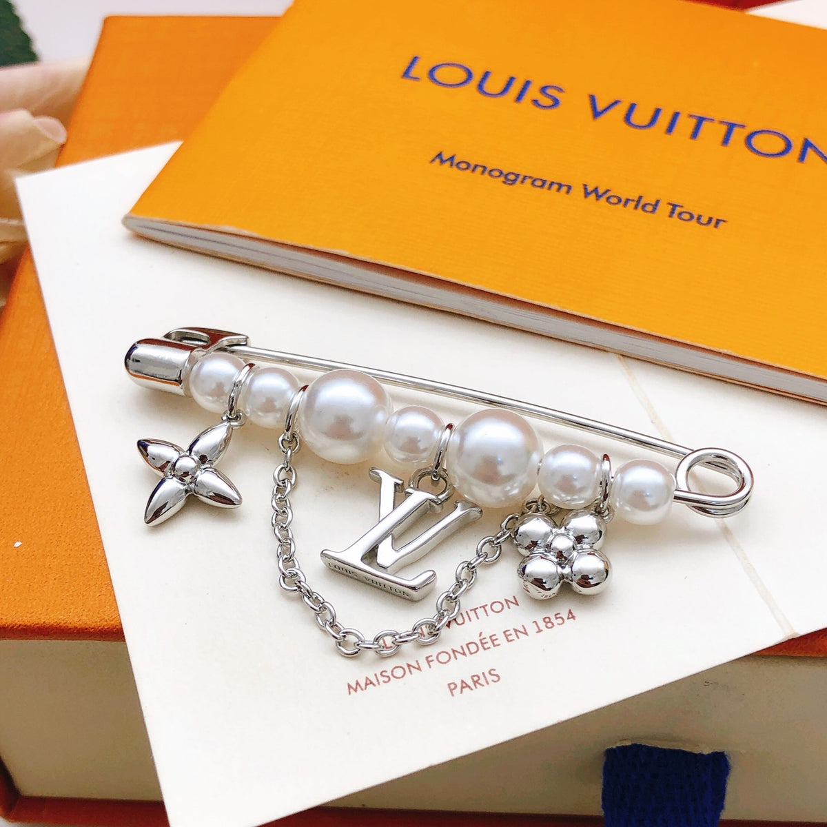 Louis Vuitton Pearl Tassel Brooch - album image 2