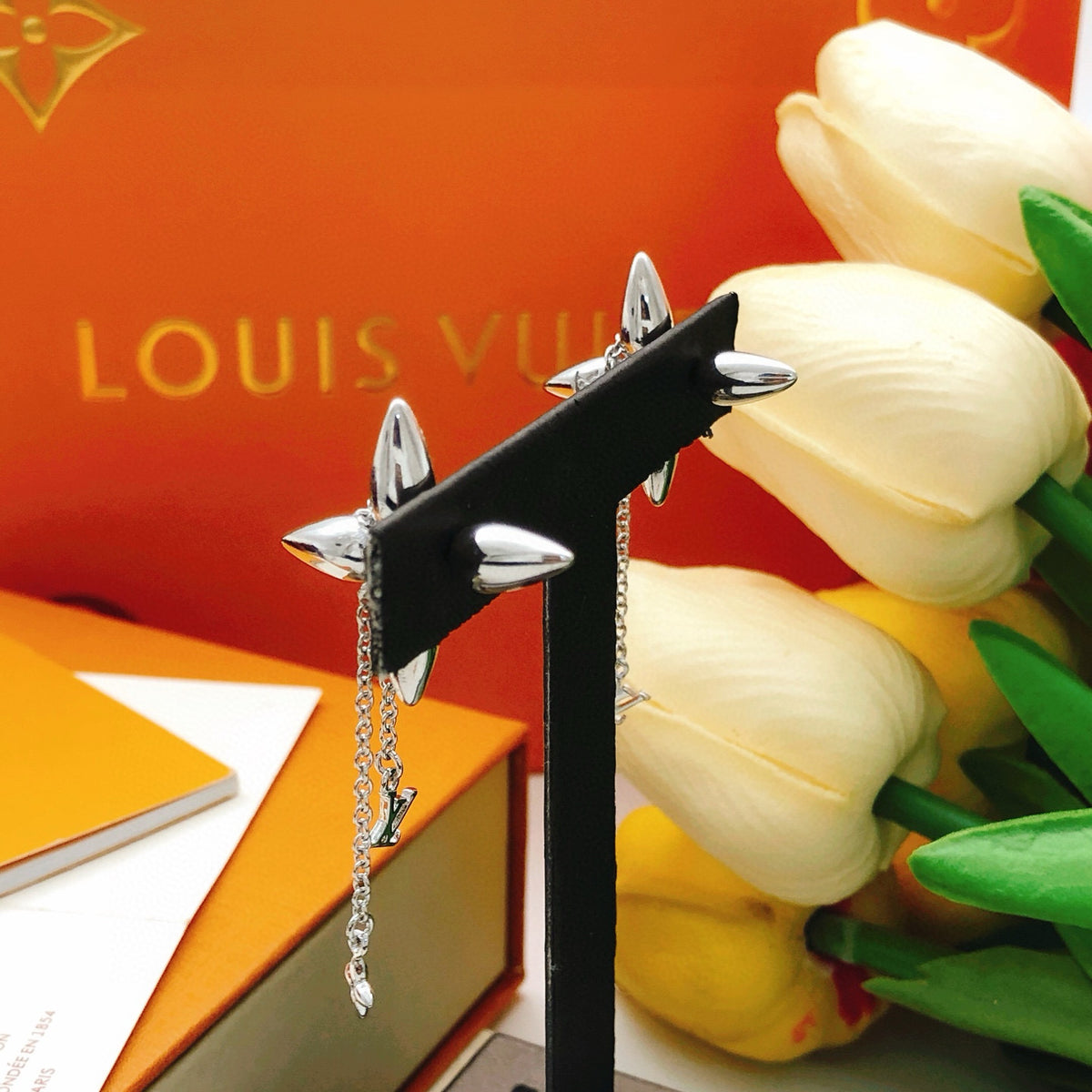 Louis Vuitton Tassel Polished Earrings - album image 4