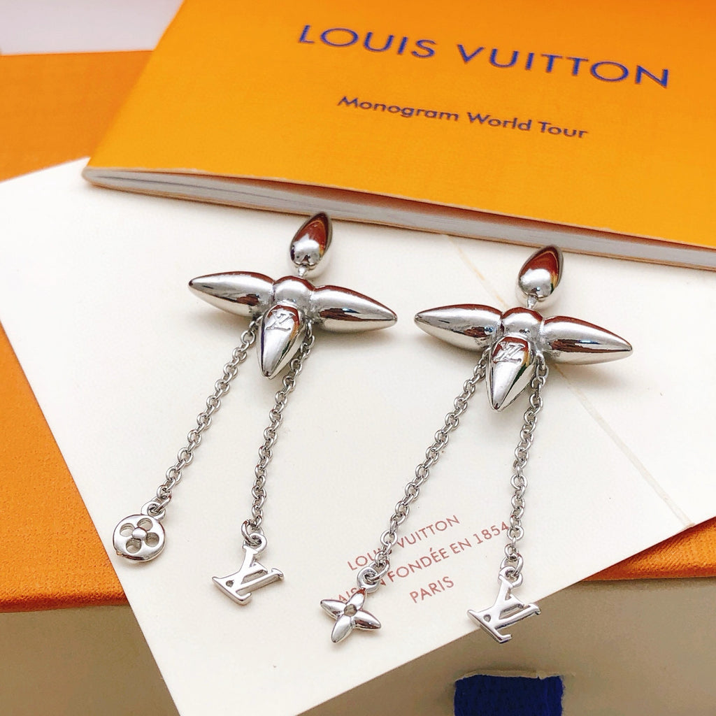 Louis Vuitton Tassel Polished Earrings - album image 2