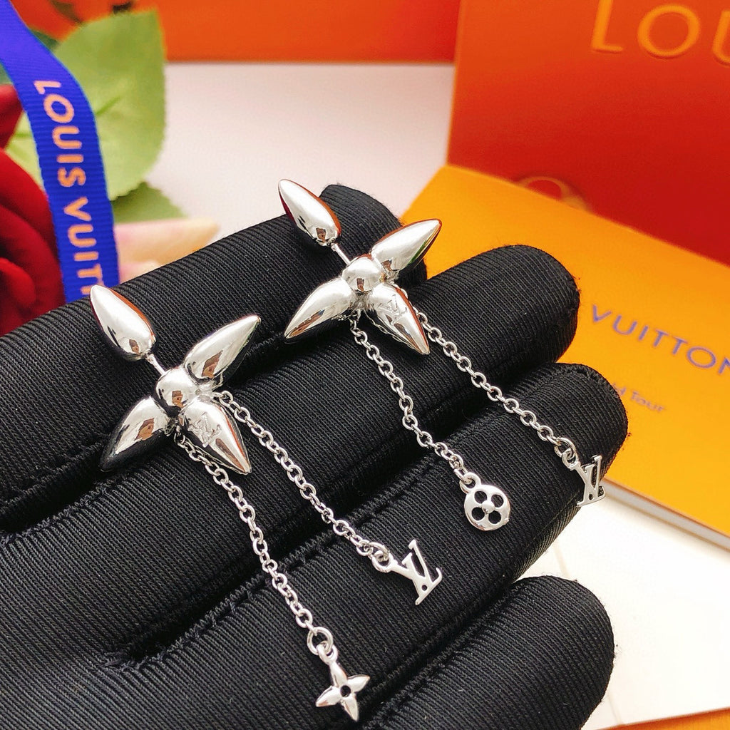 Louis Vuitton Tassel Polished Earrings - album image 3