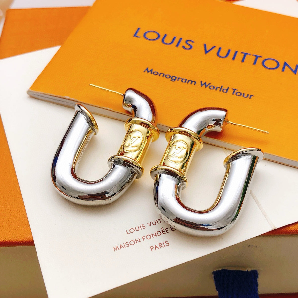 Louis Vuitton Silver-Tone Polished Earrings - album image 2