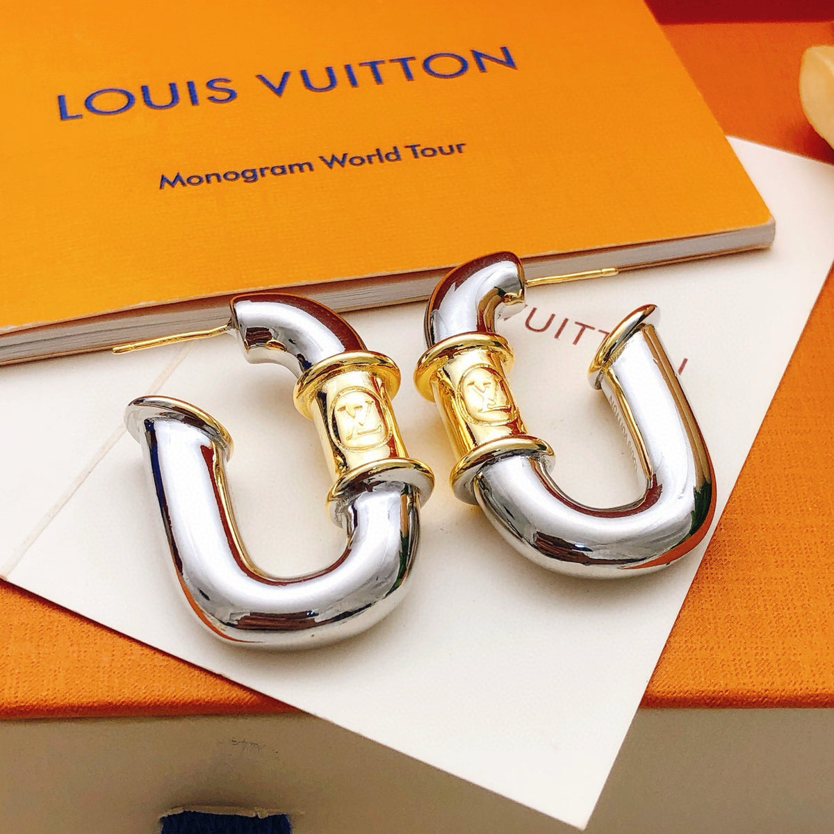 Louis Vuitton Silver-Tone Polished Earrings - album image 3