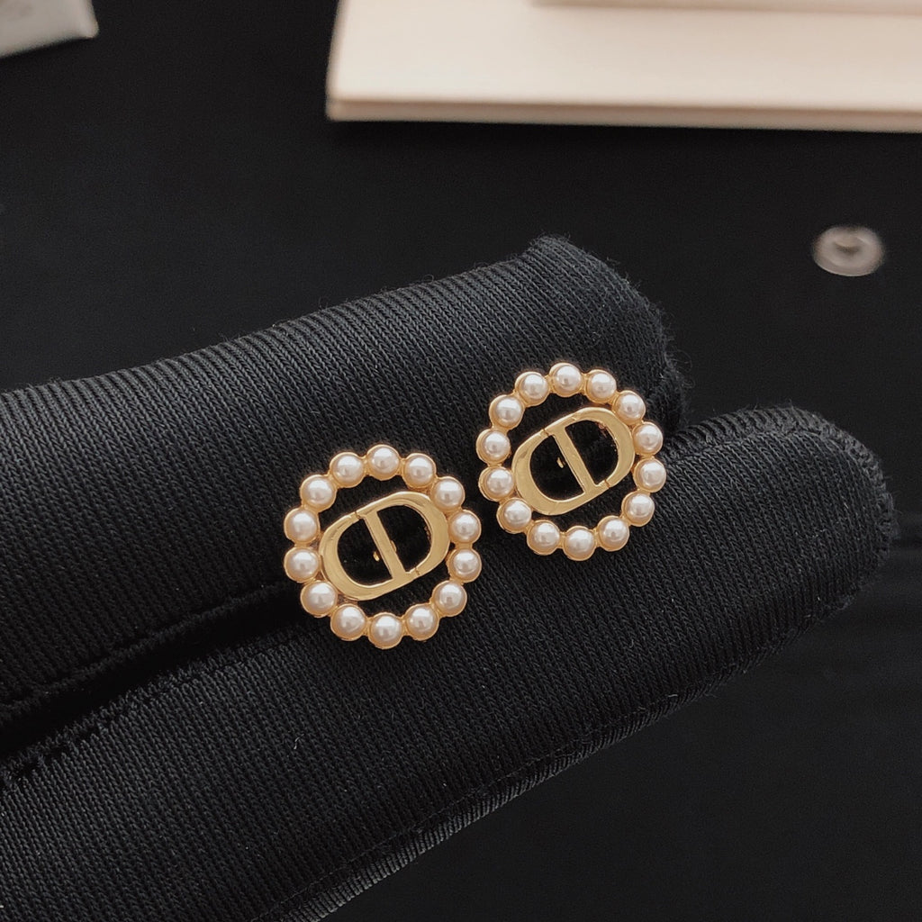 Dior Rose-Gold-Tone Pearl-Look Halo Stud Earrings - product image 3