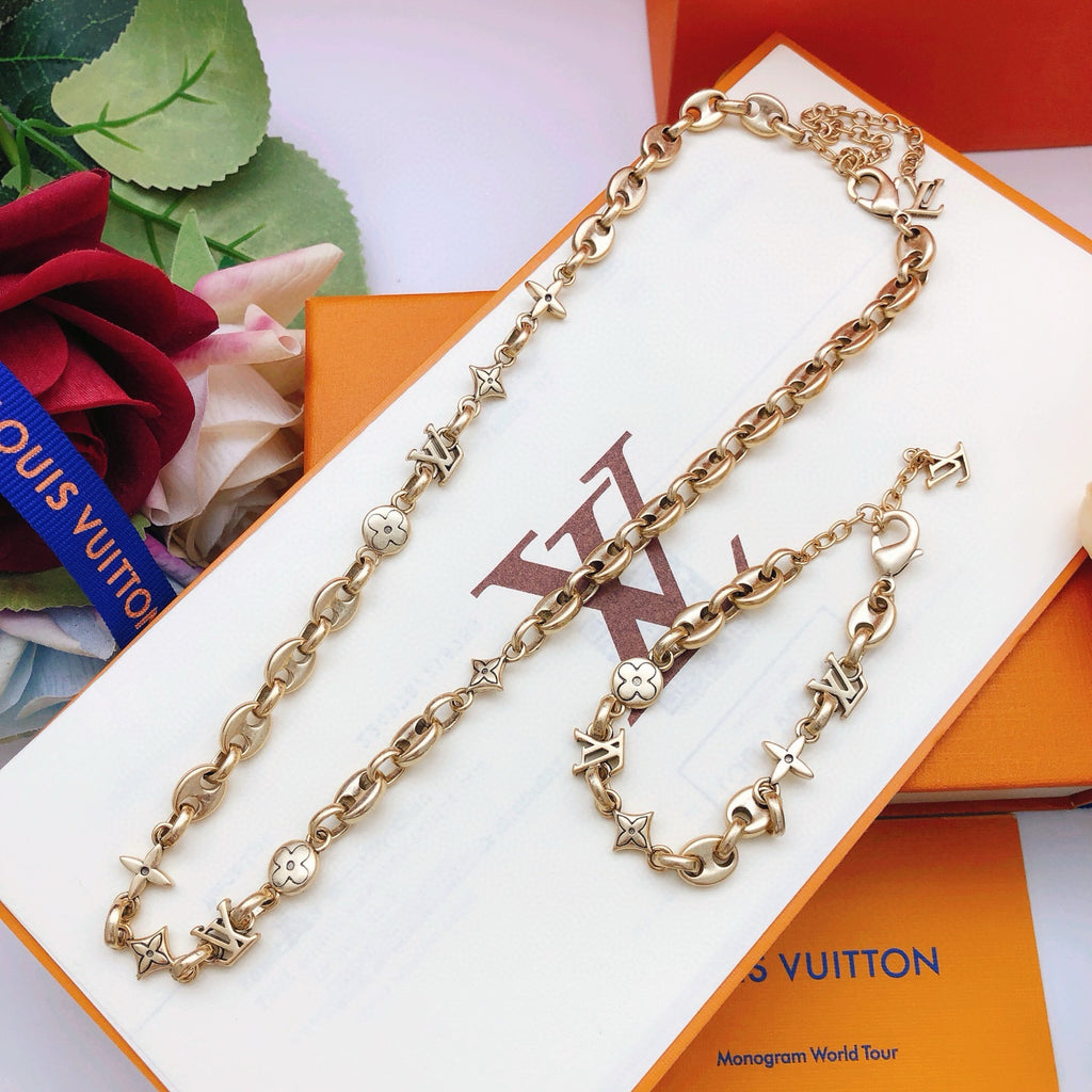 Louis Vuitton Polished Bracelet - album image 5