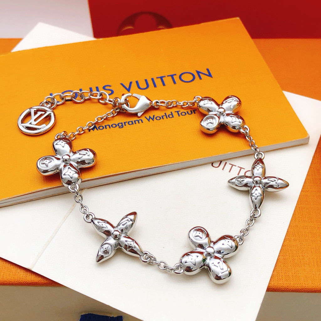 Louis Vuitton Monogram Diamond-Shape Polished Bracelet - album image 2