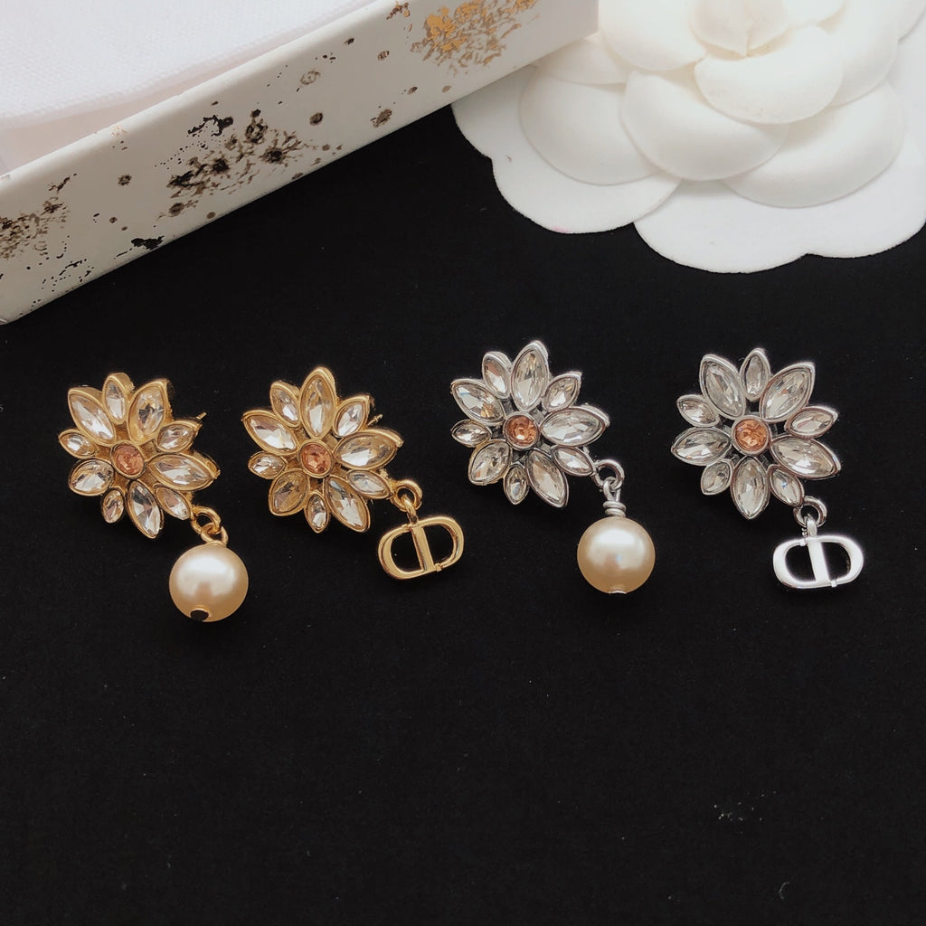 Dior Marquise Flower Pearl-Look Earrings - product image 8