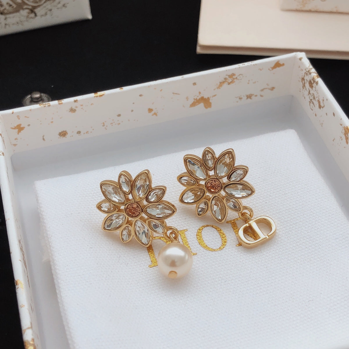 Dior Marquise Flower Pearl-Look Earrings - product image 4