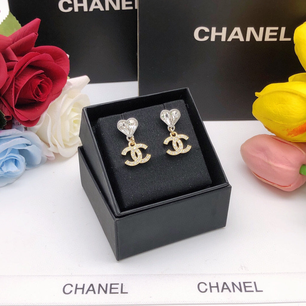 Chanel Interlocking C Heart Crystal Accent Earrings - album image 7