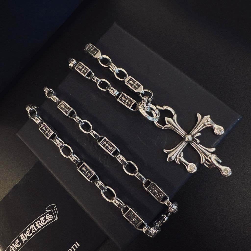Chrome Hearts Long Pointed Cross Link Necklace - album image 2