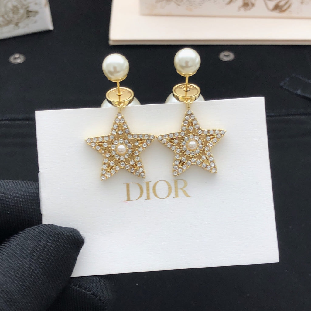 Dior Textured Star Pearl-Look Earrings - product image 9