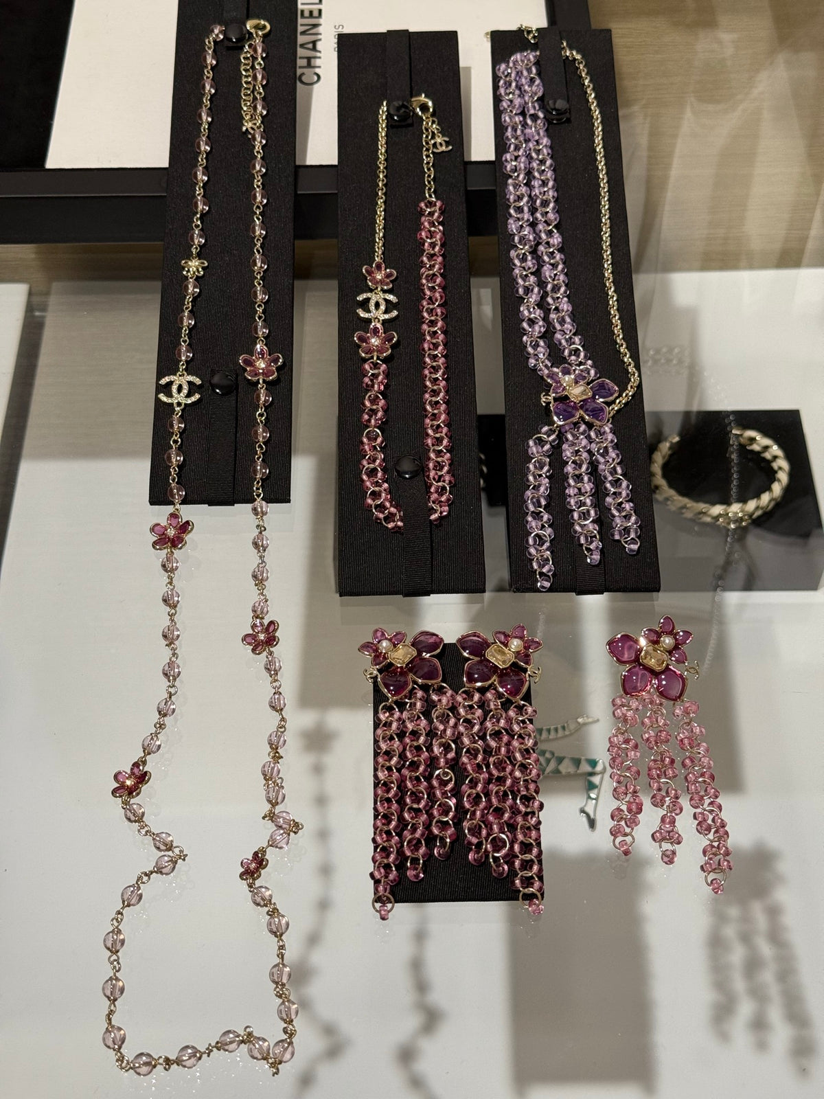 Chanel Interlocking C Resin Gold-Tone Pink Pearl Earrings - album image 9
