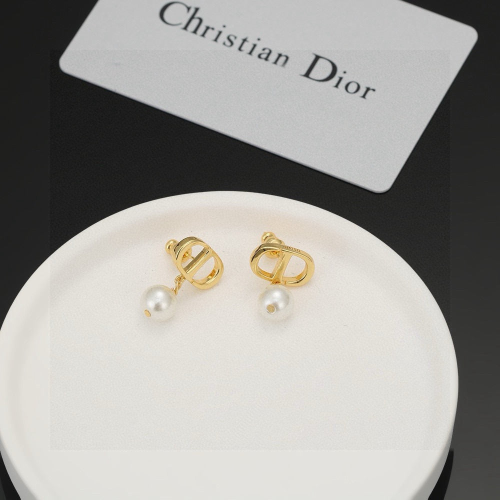 Dior Diagonal CD Pearl-Look Earrings - product image 17