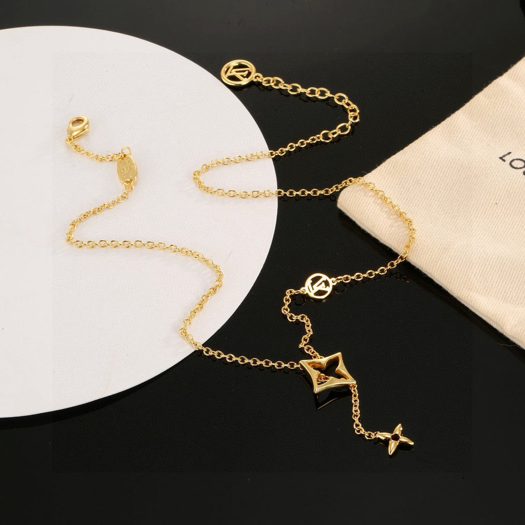 Louis Vuitton Iconic Clover Flower Monogram Necklace - album image 5