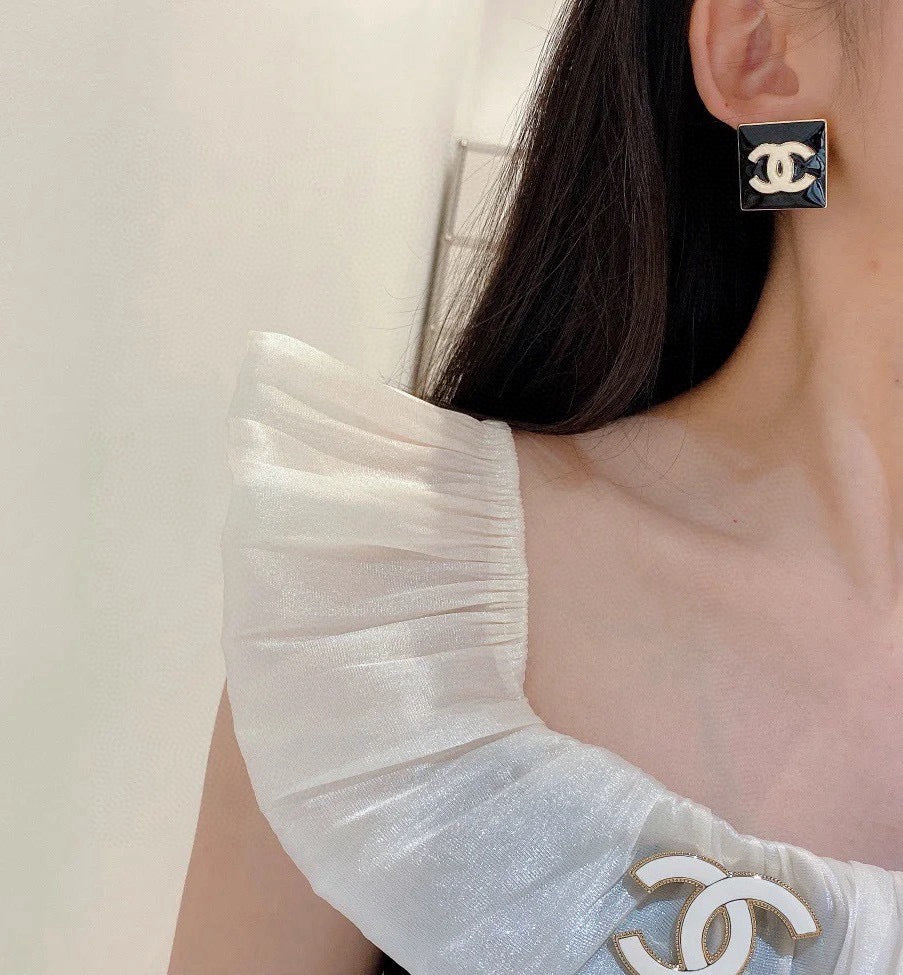 Chanel Interlocking C Resin Gold-Tone Square Stud Earrings - album image 5