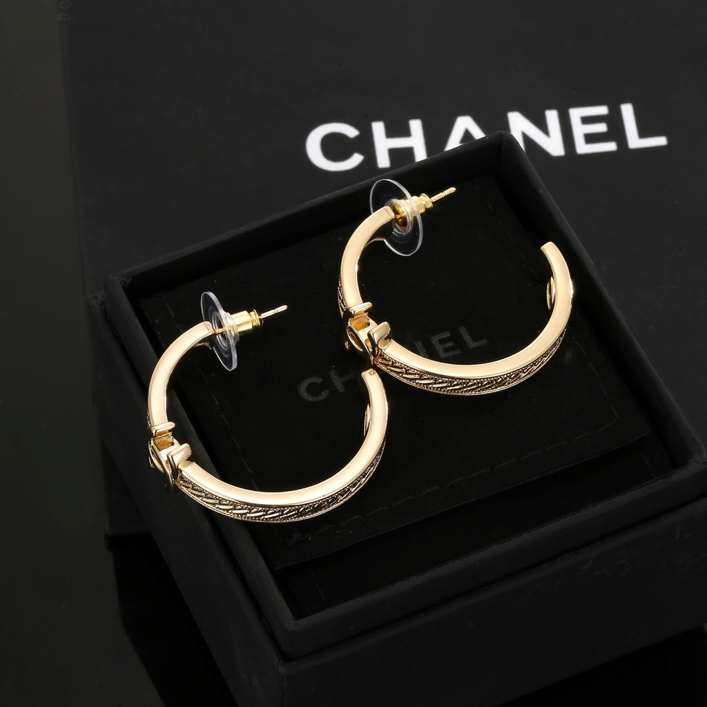 Chanel Gold-Tone Open CC Hoop Earrings - album image 3