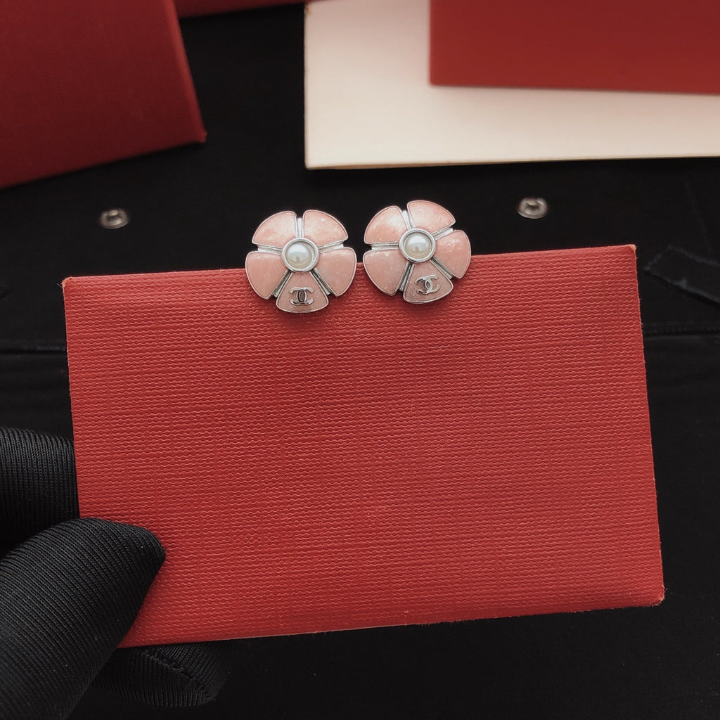 Chanel Camellia Pink Flower Earrings - album image 4