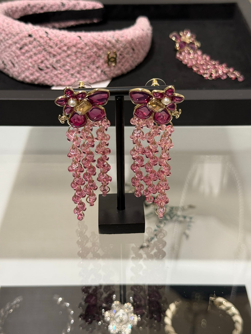 Chanel Interlocking C Resin Gold-Tone Pink Pearl Earrings - album image 4