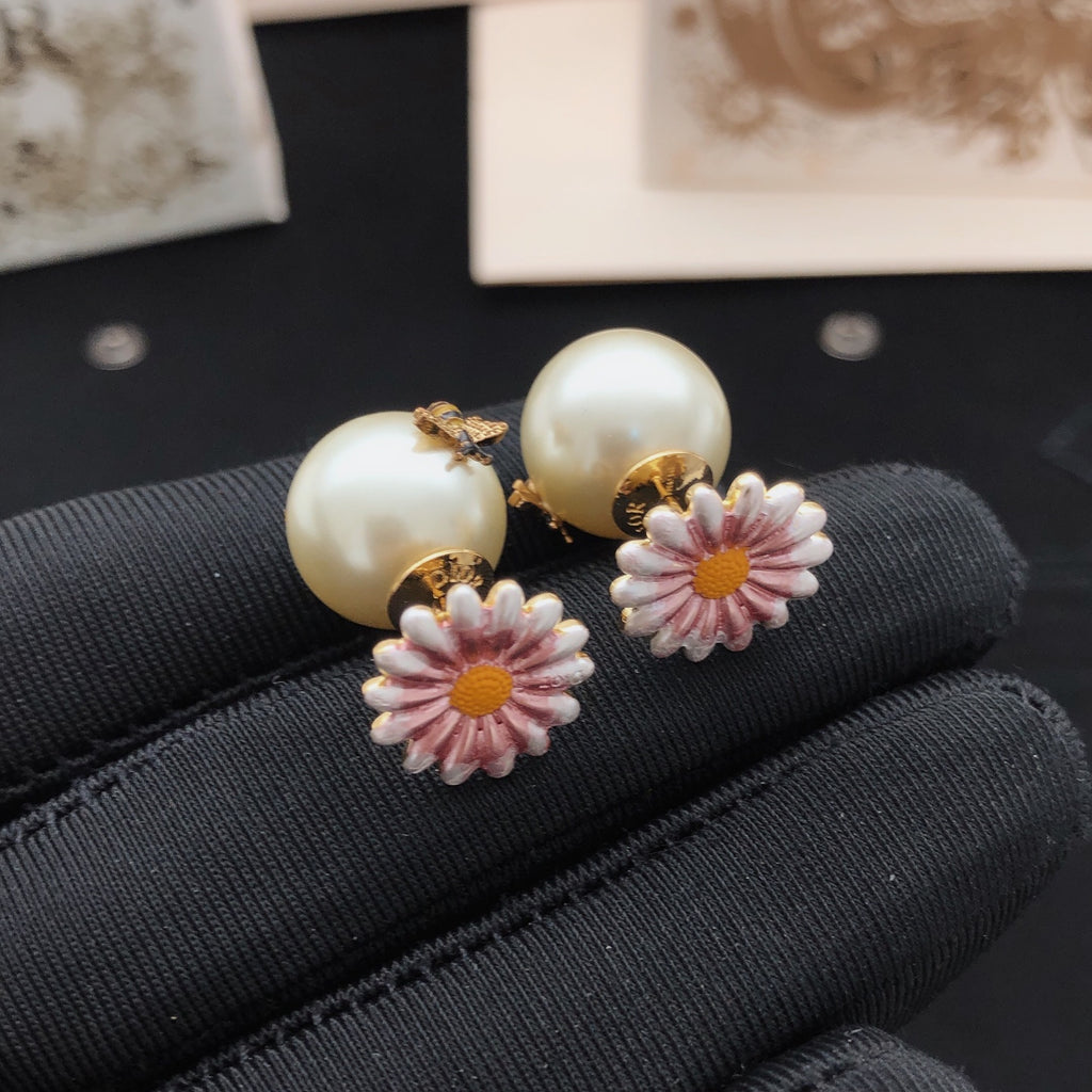 Dior Pink Daisy Pearl-Look Earrings - product image 1