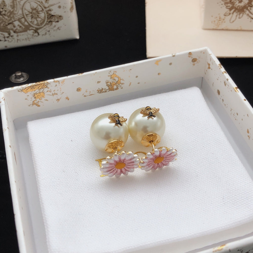 Dior Pink Daisy Pearl-Look Earrings - product image 6