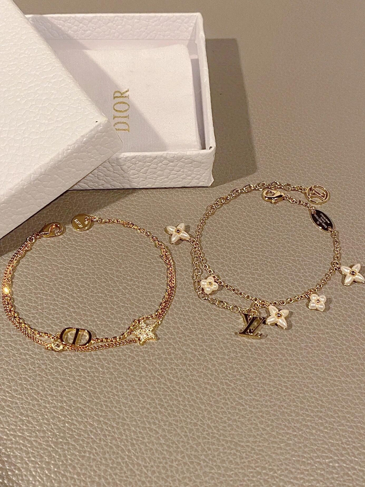 Louis Vuitton White Flower Bracelet - album image 1