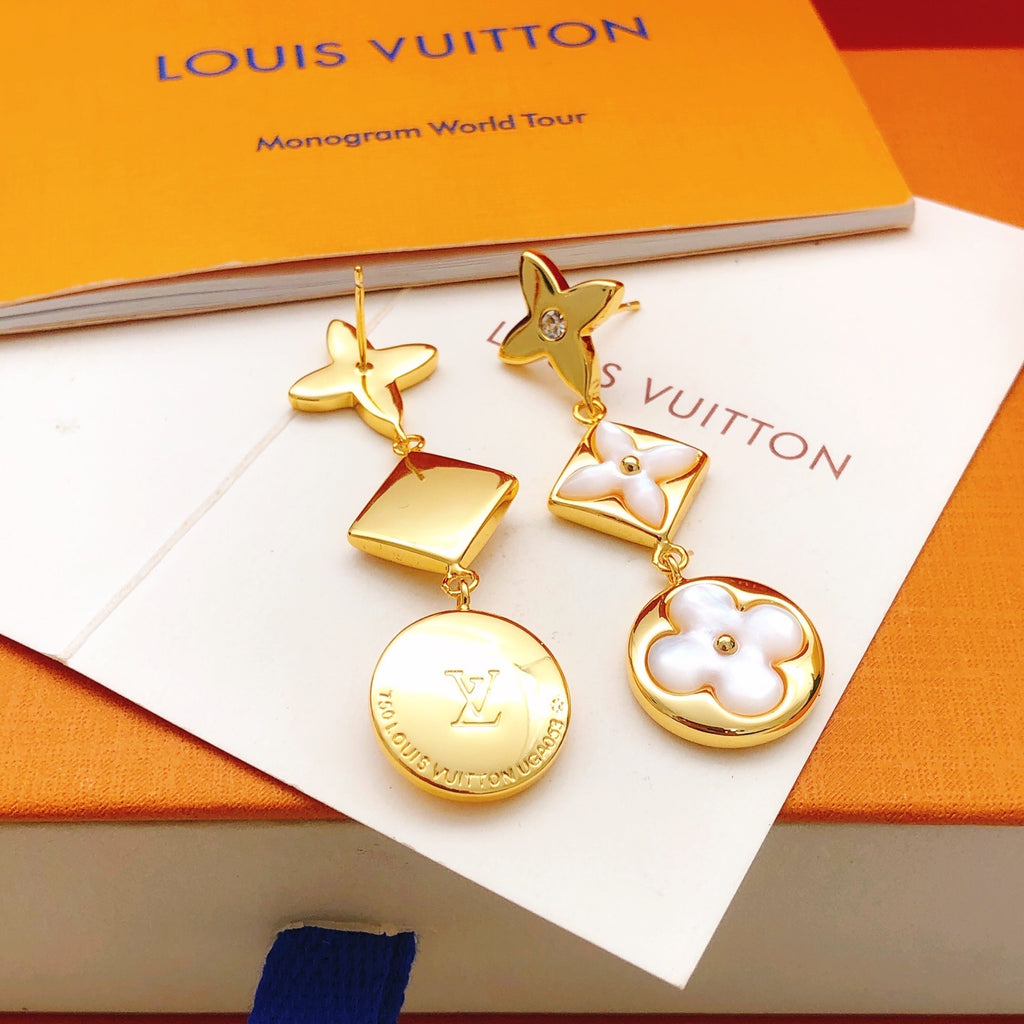 Louis Vuitton White Mother-of-Pearl Tassel Earrings - album image 4
