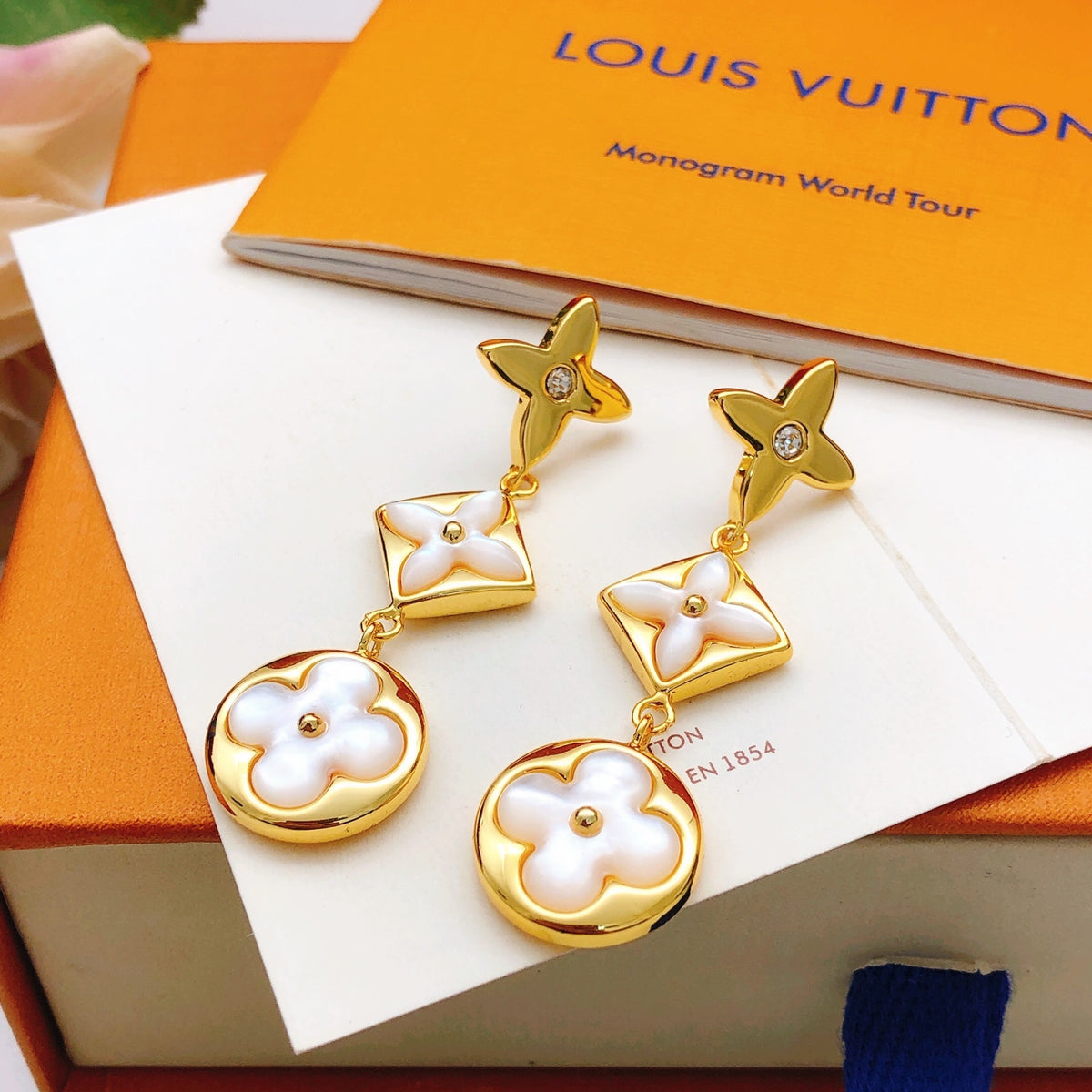 Louis Vuitton White Mother-of-Pearl Tassel Earrings - album image 2