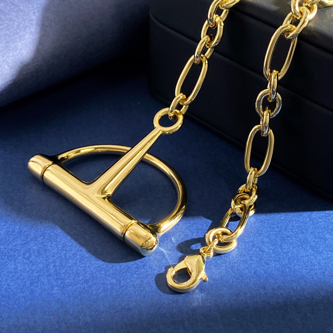 Gucci Gold-Tone Pendant Polished Chain Long Necklace - album image 3