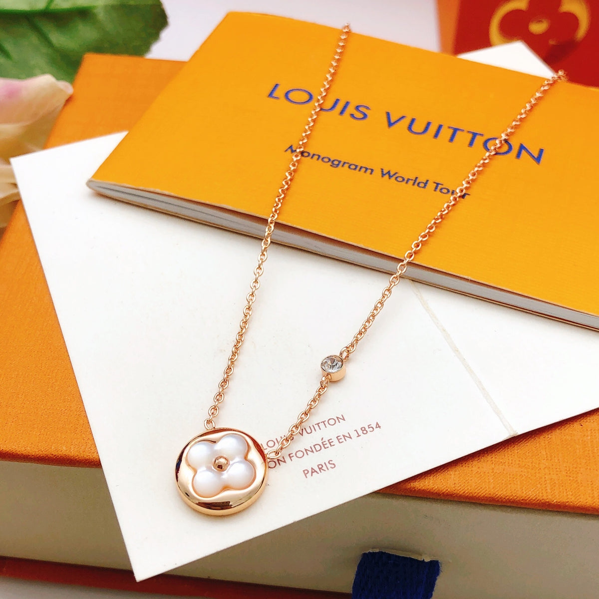 Louis Vuitton Rose Gold-Tone Gold-Tone White Mother-of-Pearl Necklace - album image 2